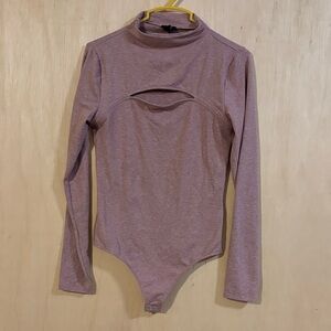 Express Mauve Body Contour hi neck peep front bodysuit. Small
